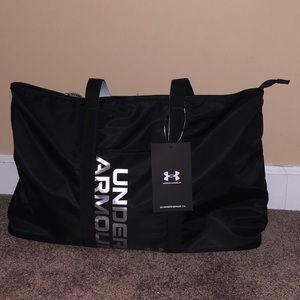 Black Under Armour tote bag.